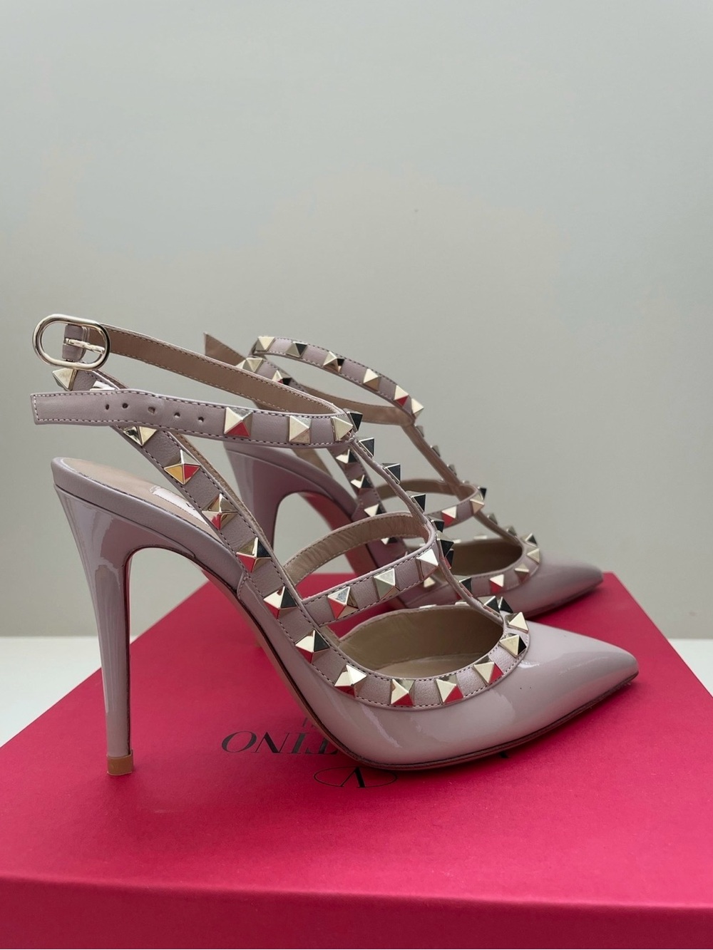 Valentino Rockstud NEW size 5